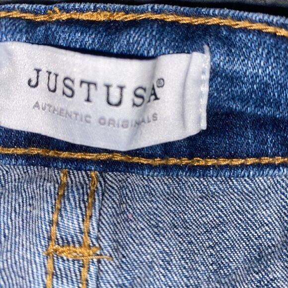 JUST USA Jean Shorts Size Large Distressed - Picture 12 of 12